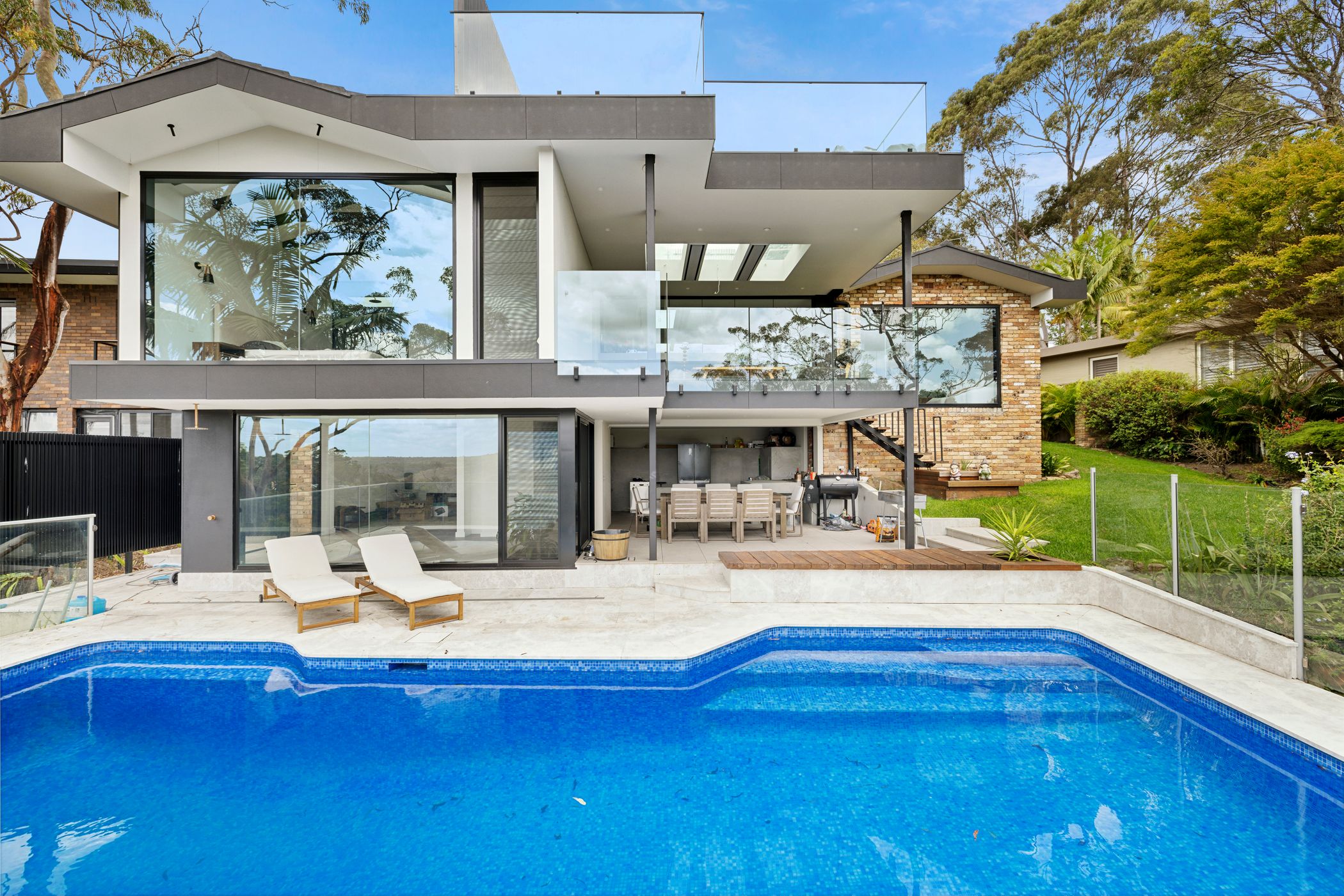 Luxury Residence in North Turramurra - Image 14